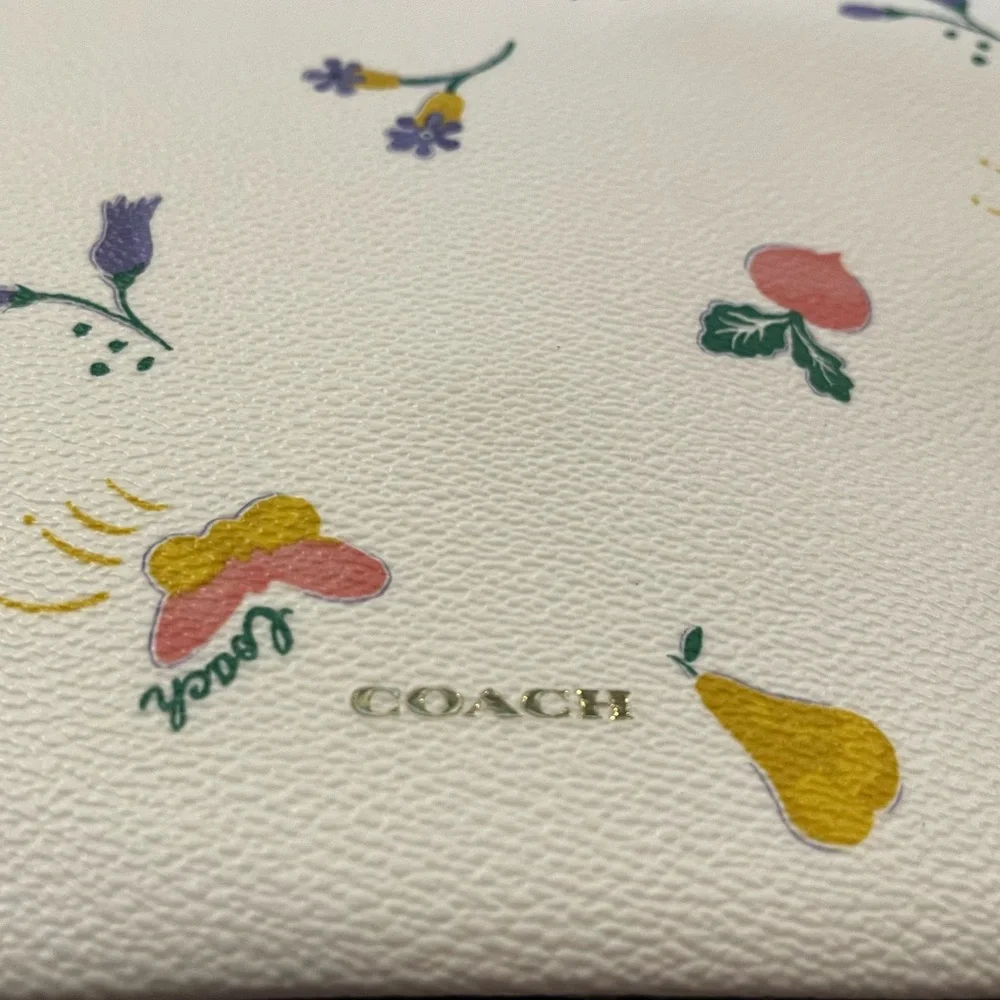 Coach Turnlock Pouch/Clutch in Garden Print